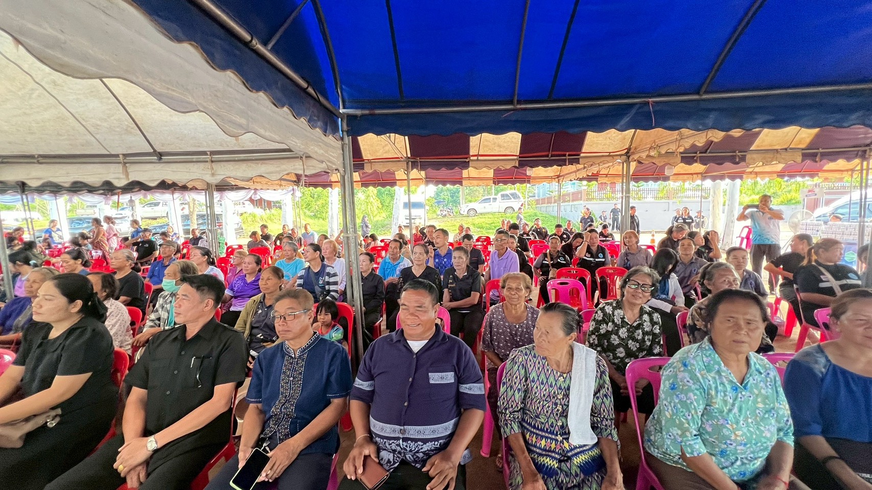 title - รองเลขาธิการ ส.ป.ก.ร่วมงาน ‘ประมงร่วมอาสาพาปลากลับบ้าน’ ประจำปี 2569 พร้อมลงพื้นที่กลุ่มปลูกหม่อนเลี้ยงไหมอุตสาหกรรม บ้านด่านตึง จ.สกลนคร